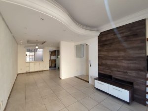 Casa com 110m², 3 dormitórios no bairro Morro Santana em Porto Alegre para Alugar