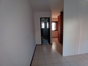 Casa com 67m², 2 dormitórios no bairro Tristeza em Porto Alegre para Alugar