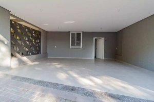 Casa com 278m², 4 dormitórios no bairro Tristeza em Porto Alegre para Alugar