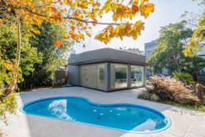 Casa com 278m², 4 dormitórios no bairro Tristeza em Porto Alegre para Alugar