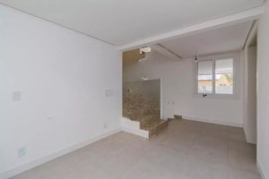 Casa com 278m², 4 dormitórios no bairro Tristeza em Porto Alegre para Alugar