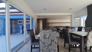 Casa com 200m², 2 dormitórios no bairro Hípica em Porto Alegre para Alugar