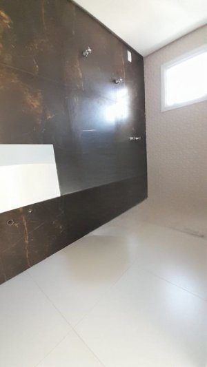 Casa com 200m², 2 dormitórios no bairro Hípica em Porto Alegre para Alugar