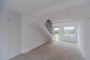 Casa com 87m², 2 dormitórios no bairro Vila Nova em Porto Alegre para Alugar