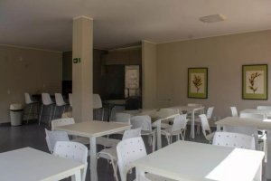 Casa com 87m², 2 dormitórios no bairro Vila Nova em Porto Alegre para Alugar