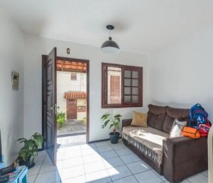 Apartamento com 80m², 2 dormitórios no bairro Vila Nova em Porto Alegre para Alugar