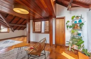 Casa com 269m², 4 dormitórios no bairro Vila Jardim em Porto Alegre para Alugar