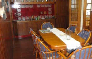 Casa com 600m², 5 dormitórios no bairro Boa Vista em Porto Alegre para Alugar