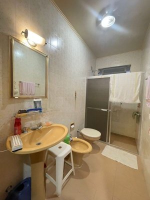 Casa com 230m², 3 dormitórios no bairro Santa Tereza em Porto Alegre para Alugar