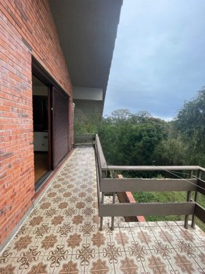 Casa com 230m², 3 dormitórios no bairro Santa Tereza em Porto Alegre para Alugar