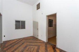Casa com 150m², 3 dormitórios no bairro Partenon em Porto Alegre para Alugar