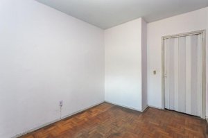 Casa com 150m², 3 dormitórios no bairro Partenon em Porto Alegre para Alugar