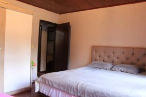 Casa com 175m², 3 dormitórios no bairro Jardim Carvalho em Porto Alegre para Alugar