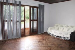 Casa com 175m², 3 dormitórios no bairro Jardim Carvalho em Porto Alegre para Alugar
