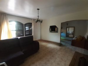 Casa com 200m², 4 dormitórios no bairro Santo Antonio em Porto Alegre para Alugar