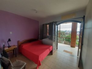 Casa com 200m², 4 dormitórios no bairro Santo Antonio em Porto Alegre para Alugar