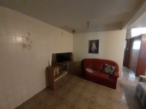 Casa com 200m², 4 dormitórios no bairro Santo Antonio em Porto Alegre para Alugar