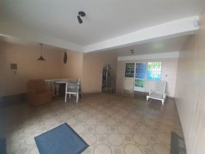 Casa com 200m², 4 dormitórios no bairro Santo Antonio em Porto Alegre para Alugar