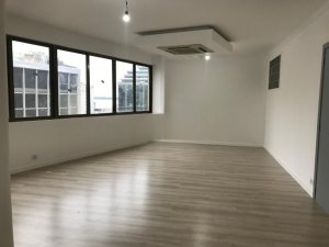 Conjunto/Sala com 150m² no bairro Centro Histórico em Porto Alegre para Alugar