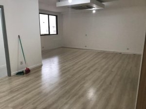 Salas/Conjuntos com 150m² no bairro Centro Histórico em Porto Alegre para Alugar