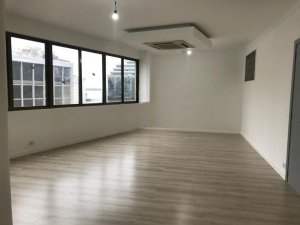 Salas/Conjuntos com 150m² no bairro Centro Histórico em Porto Alegre para Alugar