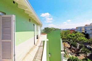 Casa com 252m², 4 dormitórios no bairro Santo Antonio em Porto Alegre para Alugar