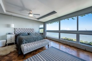 Casa com 350m², 3 dormitórios no bairro Sétimo Céu em Porto Alegre para Alugar