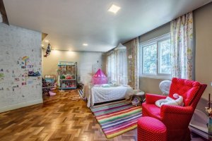 Casa com 350m², 3 dormitórios no bairro Sétimo Céu em Porto Alegre para Alugar