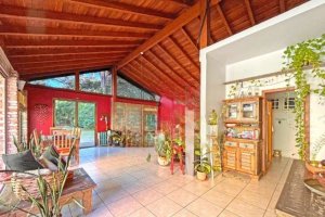 Casa com 252m², 4 dormitórios no bairro Tristeza em Porto Alegre para Alugar