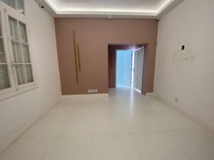 Casa comercial com 250m² no bairro Moinhos de Vento em Porto Alegre para Alugar