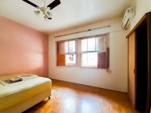 Casa com 210m², 3 dormitórios no bairro Auxiliadora em Porto Alegre para Alugar