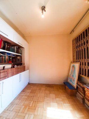 Casa com 210m², 3 dormitórios no bairro Auxiliadora em Porto Alegre para Alugar