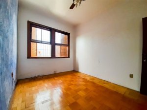 Casa com 210m², 3 dormitórios no bairro Auxiliadora em Porto Alegre para Alugar