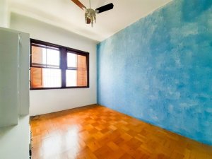 Casa com 210m², 3 dormitórios no bairro Auxiliadora em Porto Alegre para Alugar
