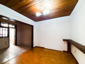 Casa com 210m², 3 dormitórios no bairro Auxiliadora em Porto Alegre para Alugar