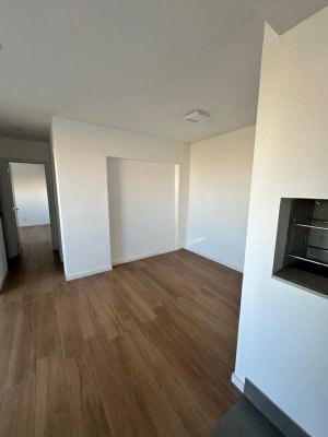 Apartamento com 56m², 2 dormitórios no bairro São Sebastião em Porto Alegre para Alugar