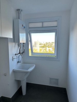 Apartamento com 56m², 2 dormitórios no bairro São Sebastião em Porto Alegre para Alugar