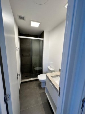 Apartamento com 56m², 2 dormitórios no bairro São Sebastião em Porto Alegre para Alugar