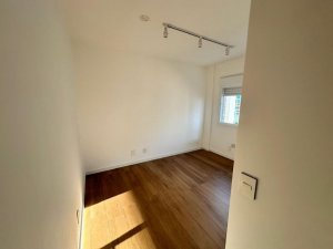 Apartamento com 56m², 2 dormitórios no bairro São Sebastião em Porto Alegre para Alugar