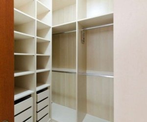 Casa com 290m², 4 dormitórios no bairro Camaquã em Porto Alegre para Alugar