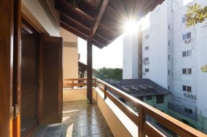 Casa com 174m², 3 dormitórios no bairro Cristal em Porto Alegre para Alugar