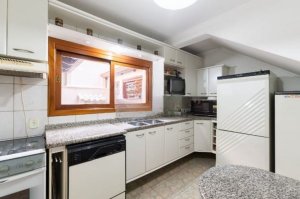 Casa com 174m², 3 dormitórios no bairro Cristal em Porto Alegre para Alugar