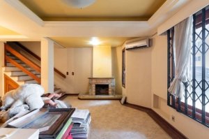 Casa com 174m², 3 dormitórios no bairro Cristal em Porto Alegre para Alugar