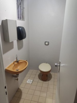 Salas/Conjuntos com 40m² no bairro Navegantes em Porto Alegre para Alugar