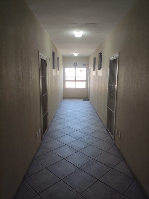 Salas/Conjuntos com 40m² no bairro Navegantes em Porto Alegre para Alugar