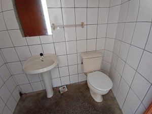 Loja com 44m² no bairro Passo da Areia em Porto Alegre para Alugar