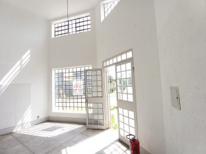 Loja com 44m² no bairro Passo da Areia em Porto Alegre para Alugar