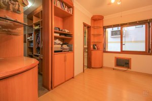 Apartamento com 163m², 3 dormitórios no bairro Petrópolis em Porto Alegre para Alugar