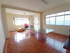 Casa comercial com 250m² no bairro Petrópolis em Porto Alegre para Alugar