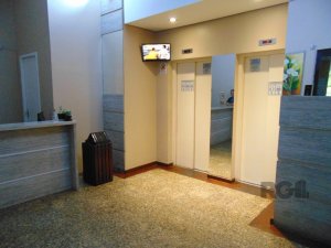 Salas/Conjuntos com 39m² no bairro Auxiliadora em Porto Alegre para Alugar